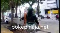Top New Viral Indo Bu Guru Salsa Imut Bersenang-Senang di KOS, Diam Diam Ketagihan Full Scene 1